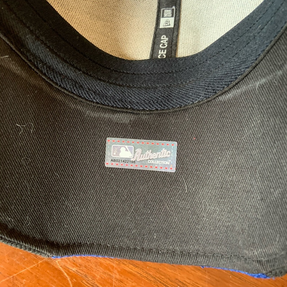 Hat - Picture 5 of 6